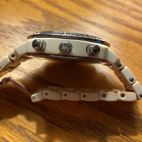 Michael Kors / Swarovski Crystal - Chrono Watch - Picture 4 of 6